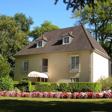 Chateau De Rigny Menthon-Saint-Bernard Bagian luar foto